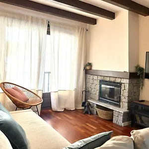 https://apartament-encantador-i-cntric-amb-llar-de-foc-by-rural-dneu.catalonia-hotels.com