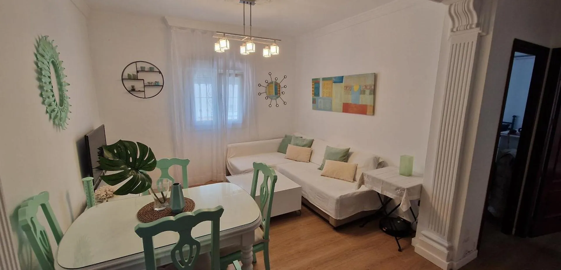 Apartamento En Conil contacts